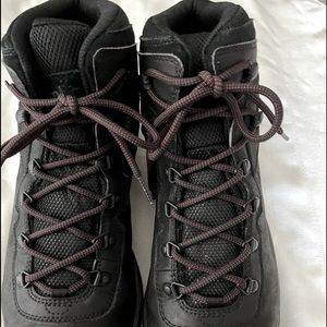 Columbia Omni Boots,